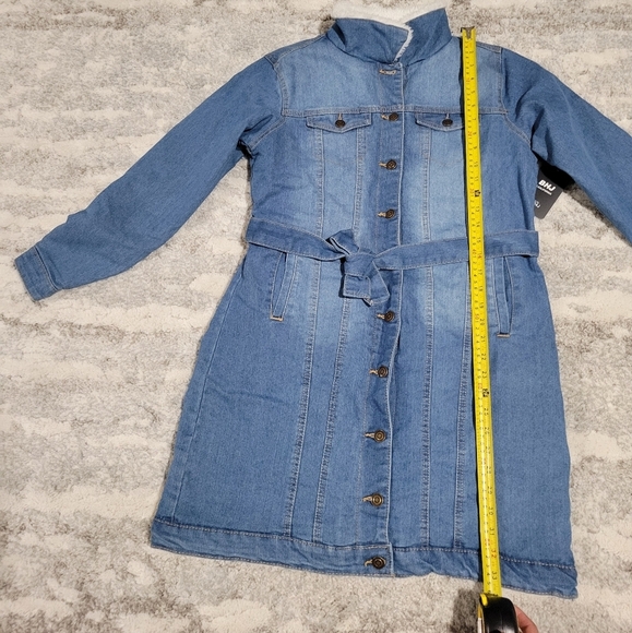 Denim Sherpa-Lined Jacket - Picture 12 of 16